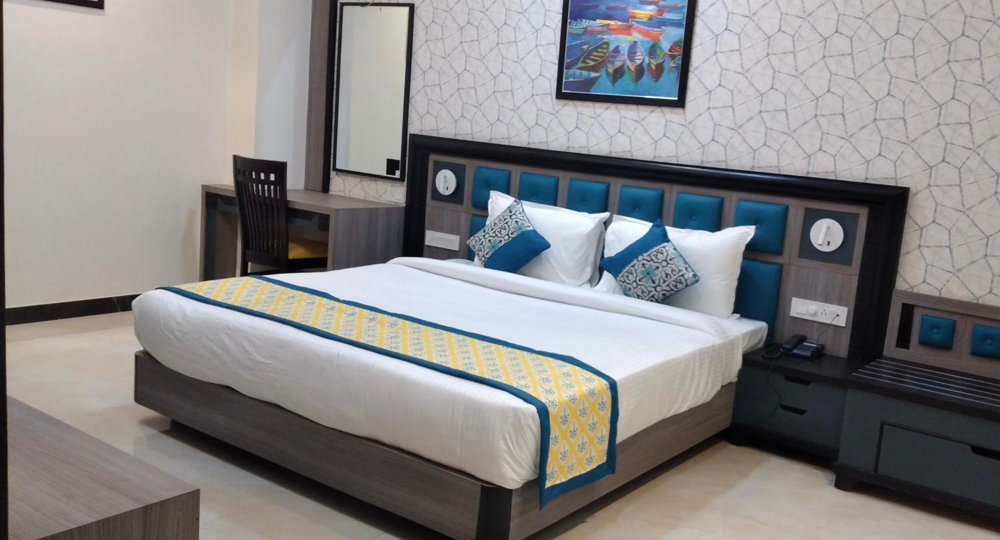 Ramida Suites At Delhi Airport Hotel 4*